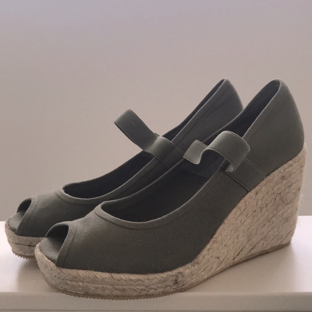 DKNY Espadrille - Mary Jane Peep Toe